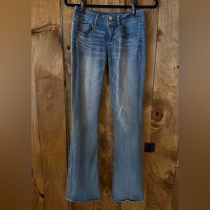 American Eagle Artist Flare Jeans Size 4L